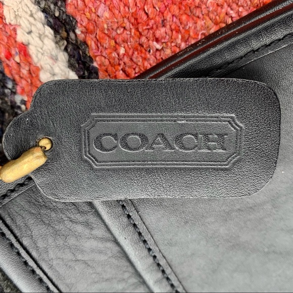 VINTAGE WILLIS BLACK LEATHER & BRASS CROSSBODY BAG - Picture 7 of 8